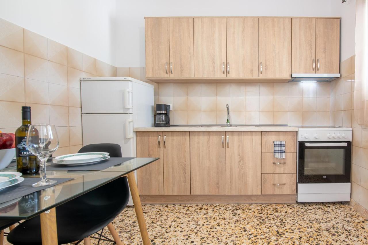 Lazaris Apartments Almiros Beach Екстериор снимка